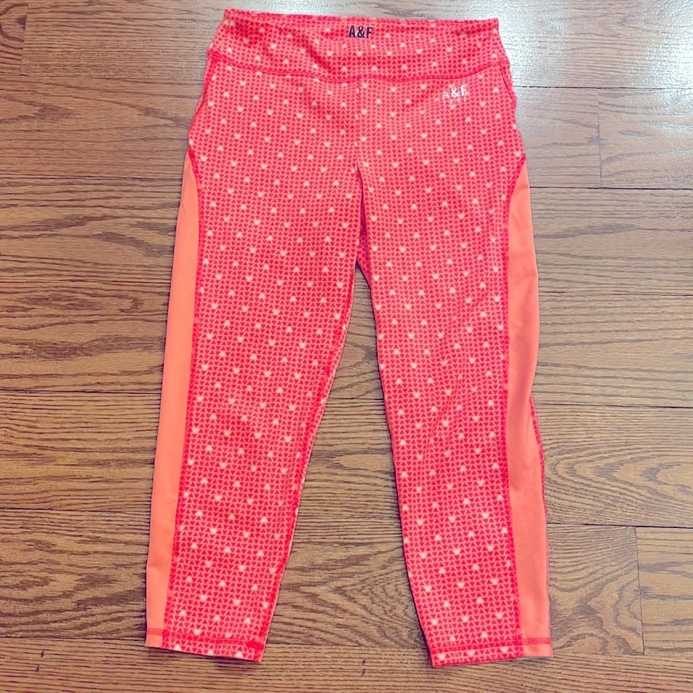 Abercrombie & Fitch 1892 active super crop legging capri neon geometric print M